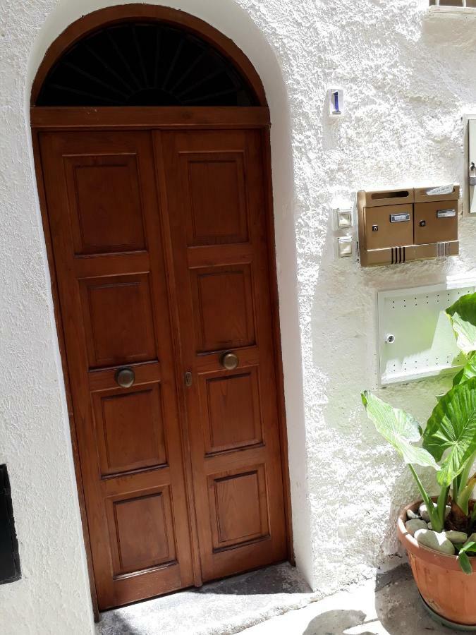 Cortile Maggiore Home เชฟาลู ภายนอก รูปภาพ